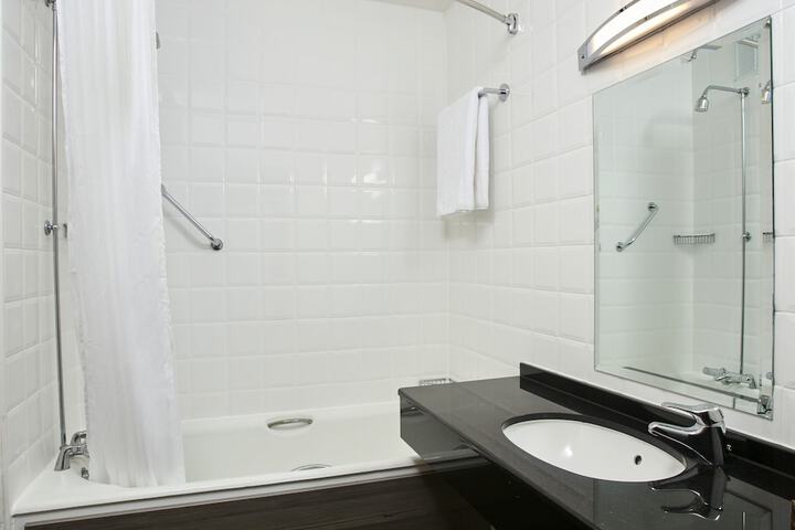 Room 15 of 49