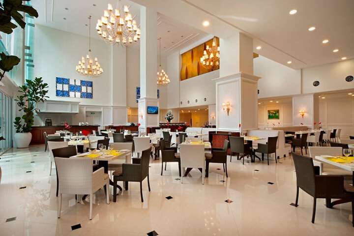 Breakfast area