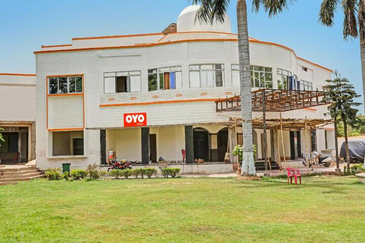 OYO 89841 Buddha International hotel