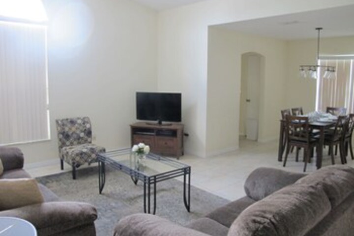 Room 129 of 291