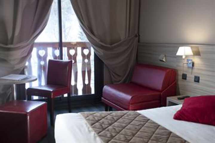 Room 15 of 32