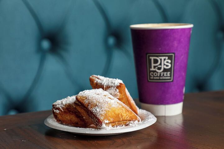 Breakfast/Coffee Service 34 of 48