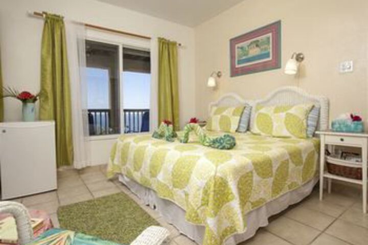 Room 5 of 18