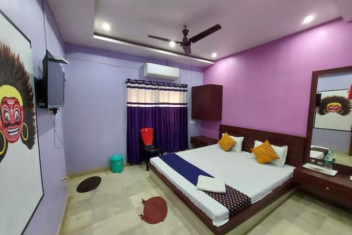 Room 8 of 17
