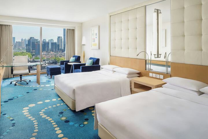 Room 33 of 109