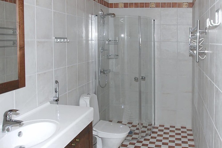 Room 5 of 7