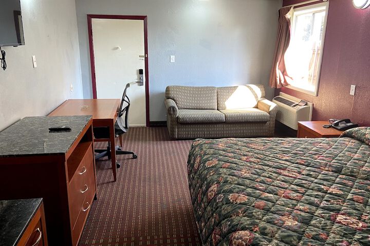 Room 13 of 13