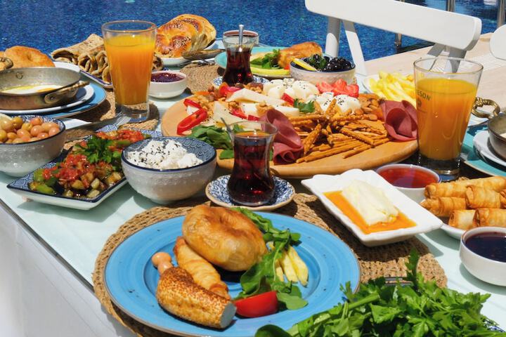 Breakfast/Coffee Service 56 of 117