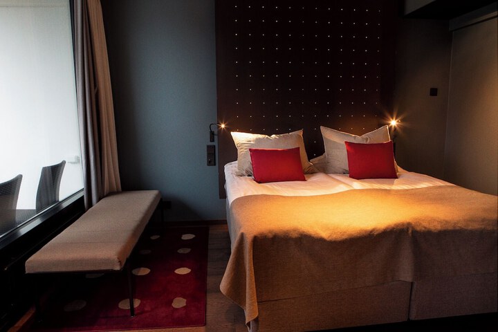 Room 8 of 47