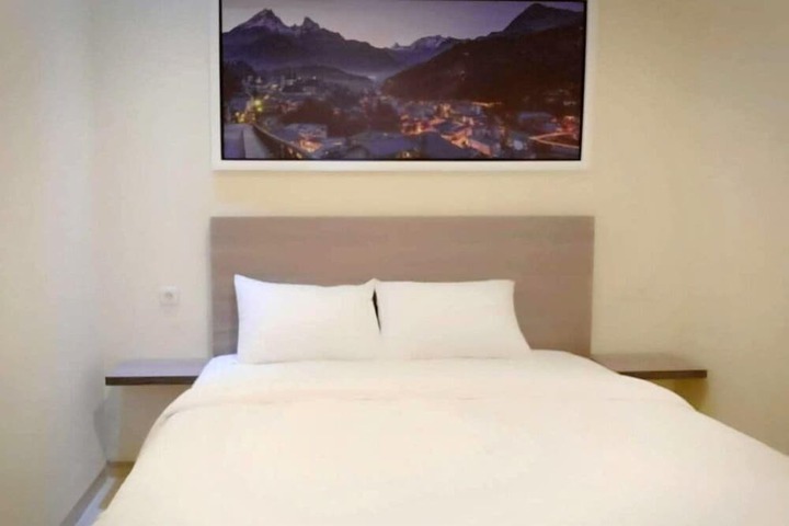 Room 3 of 20