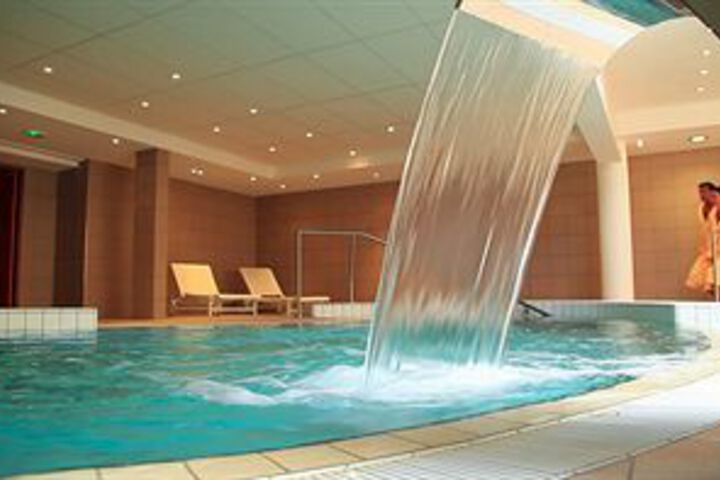 Spa 6 of 14