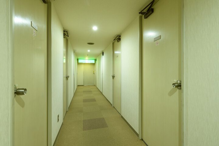 Ballroom/Hall 37 of 47
