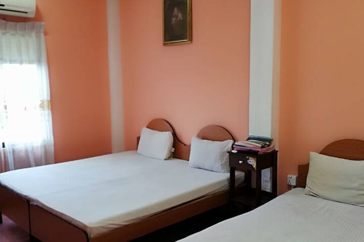 Room 7 of 57