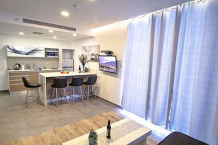 Room 18 of 30