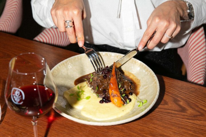 Dining 56 of 72
