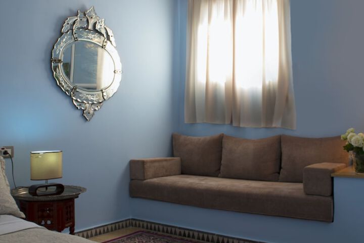 Room 18 of 53
