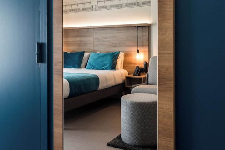 Room 14 of 48