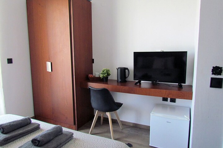 Room 4 of 45
