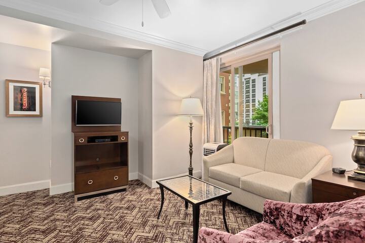 Room 9 of 45