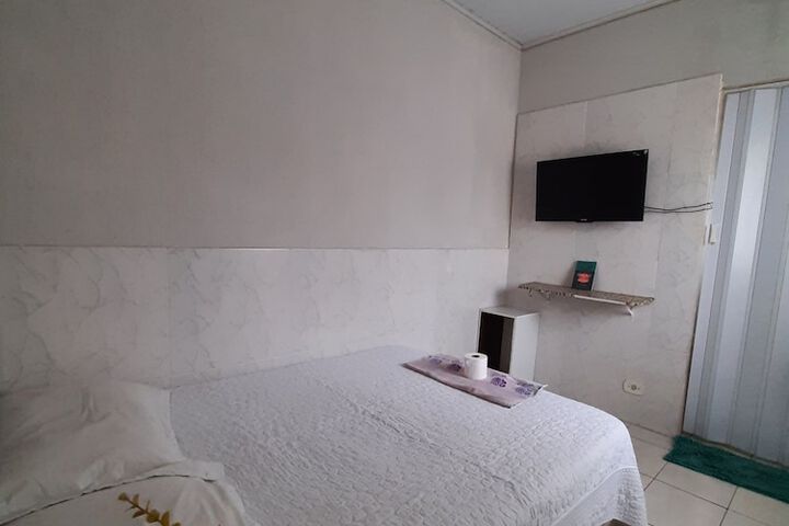 Room 11 of 13