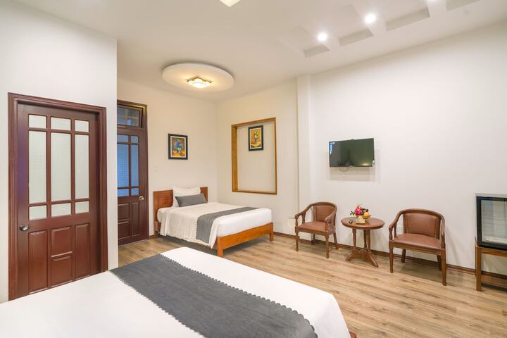 Room 20 of 49