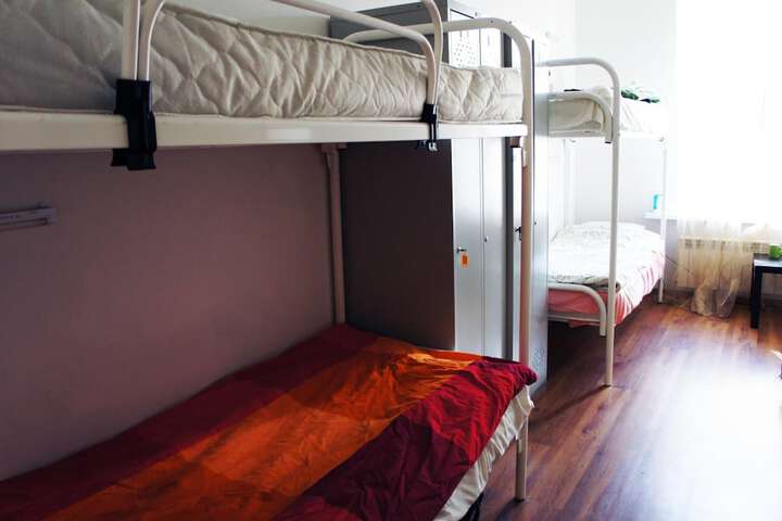 Room 10 of 43