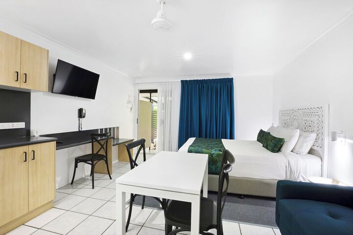 Room 6 of 95