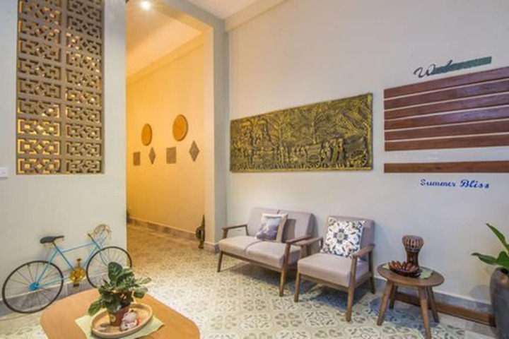 Hotel Interior 4 of 25