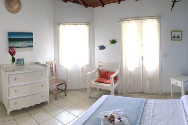Room 9 of 14