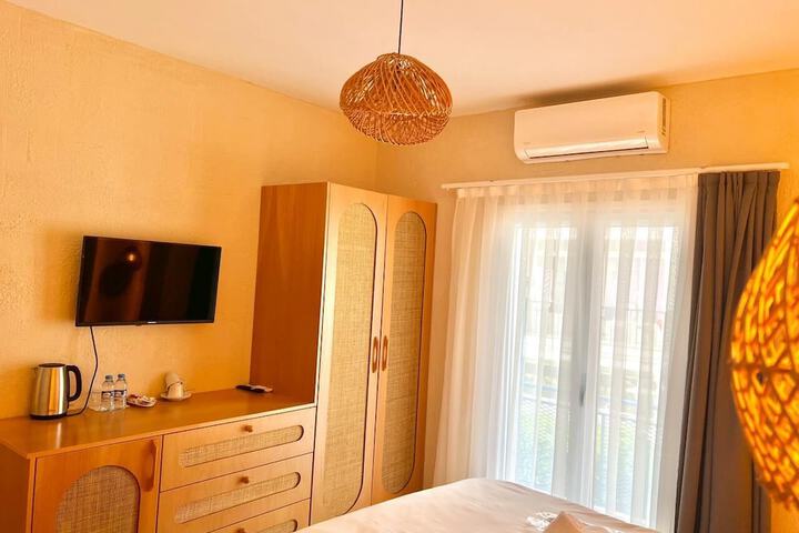 Room 22 of 78