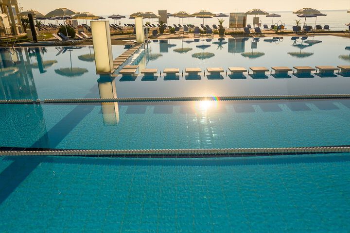 Pools & Facilities