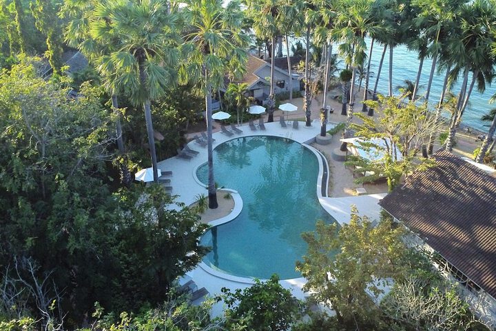 Pool 72 of 183