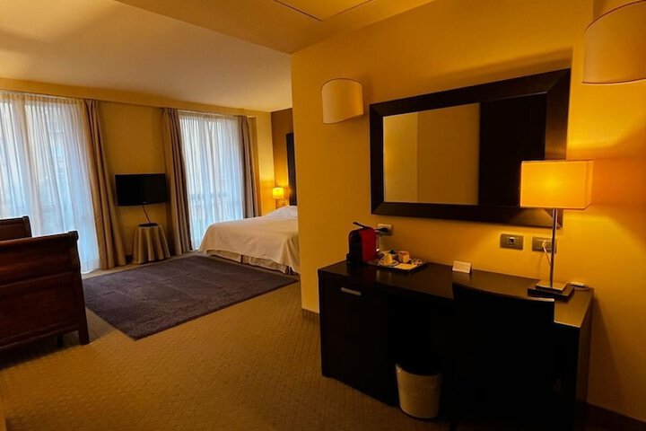 Room 21 of 47