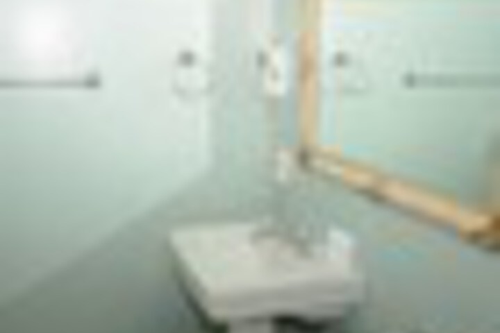 Room 170 of 252