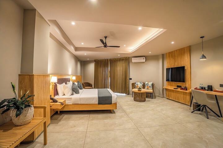 Room 47 of 100