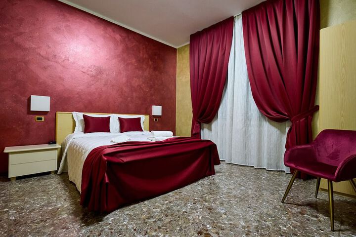 Room 19 of 46