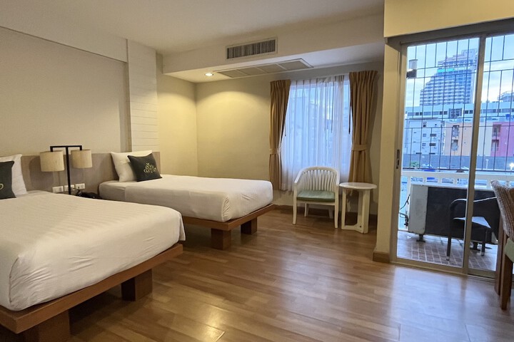 Room 26 of 59