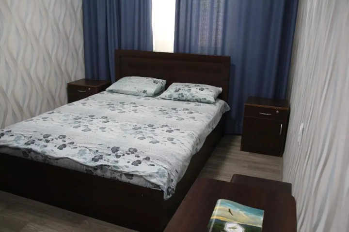 Room 2 of 7