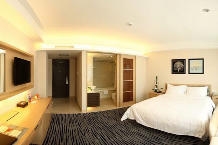 Room 11 of 70