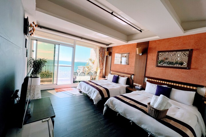 Room 18 of 84