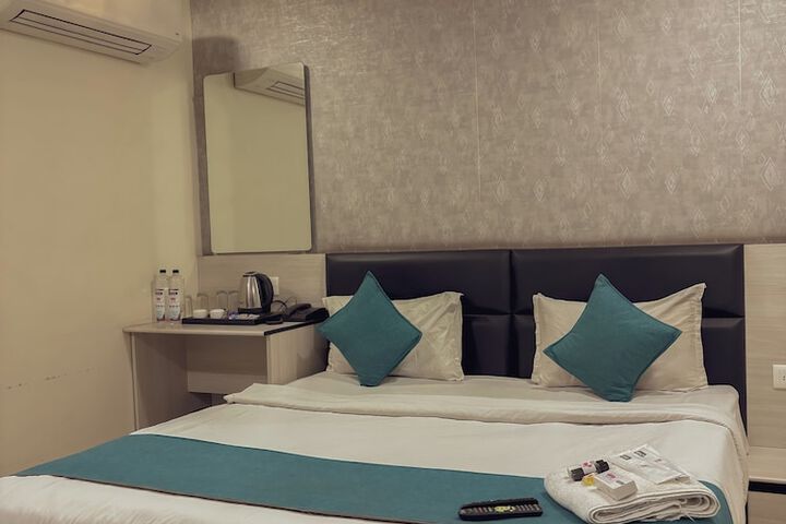 Room 22 of 39