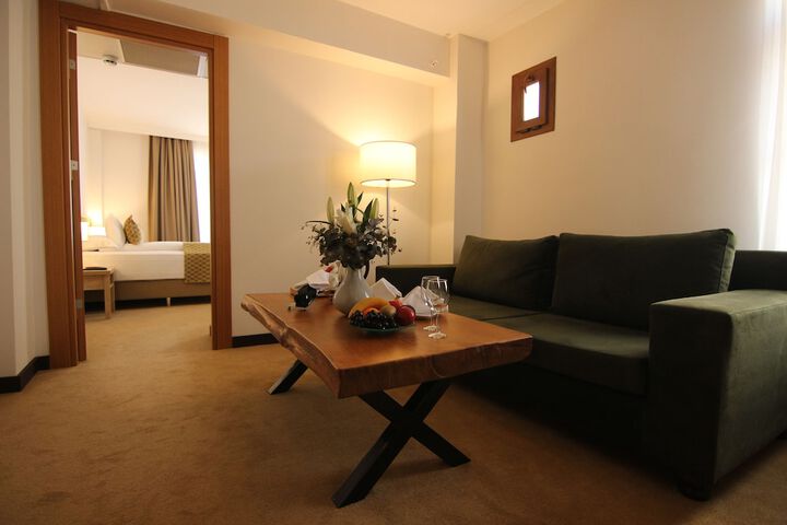 Room 21 of 60