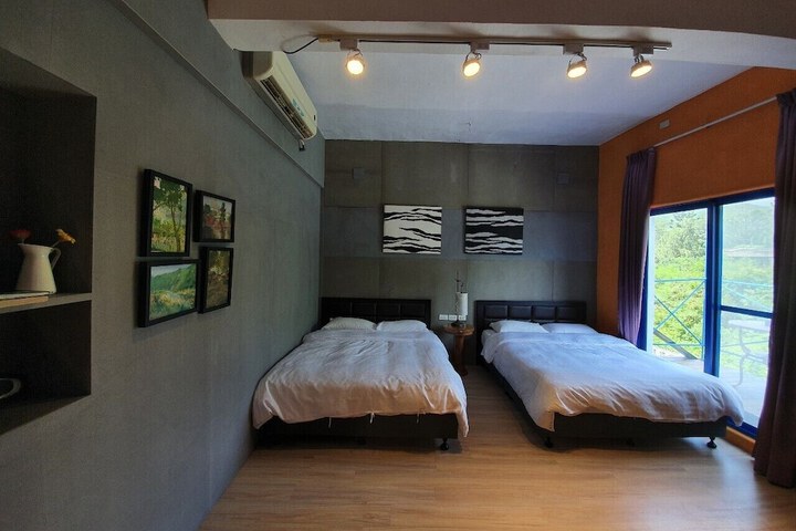 Room 26 of 75