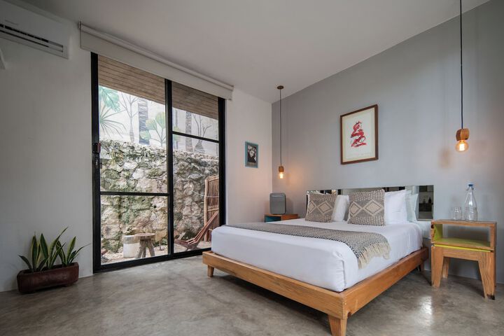 Room 17 of 85