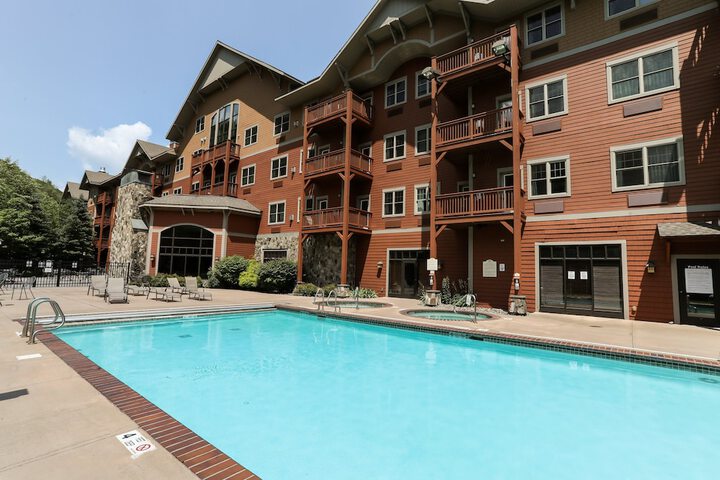 Pool 106 of 126