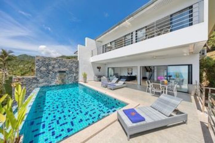 Pool 21 of 28