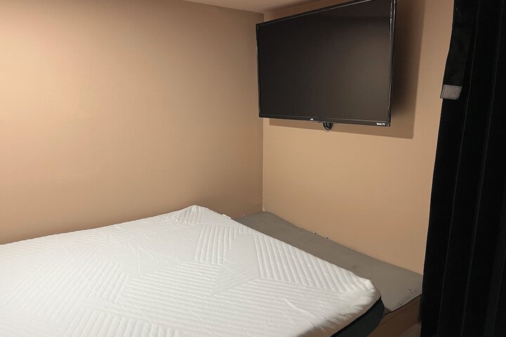 Room 5 of 43