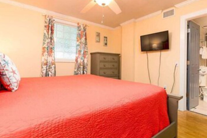 Room 284 of 360
