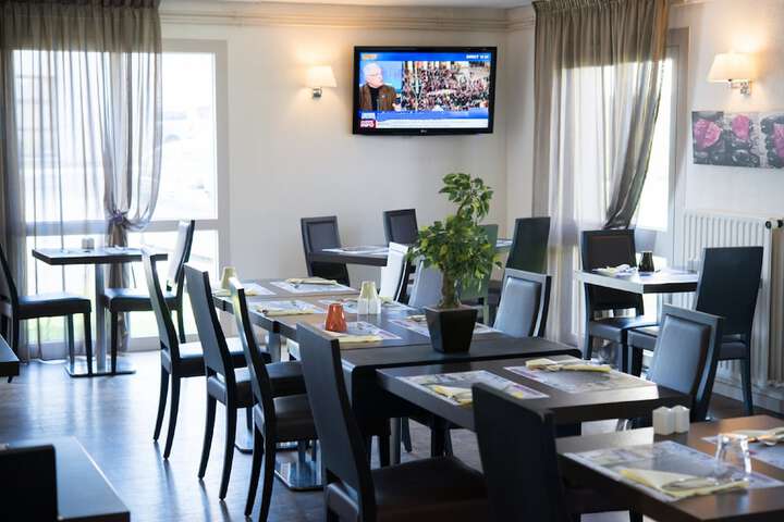 Dining Photos