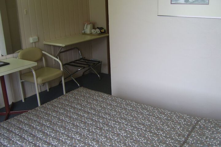 Room 7 of 87